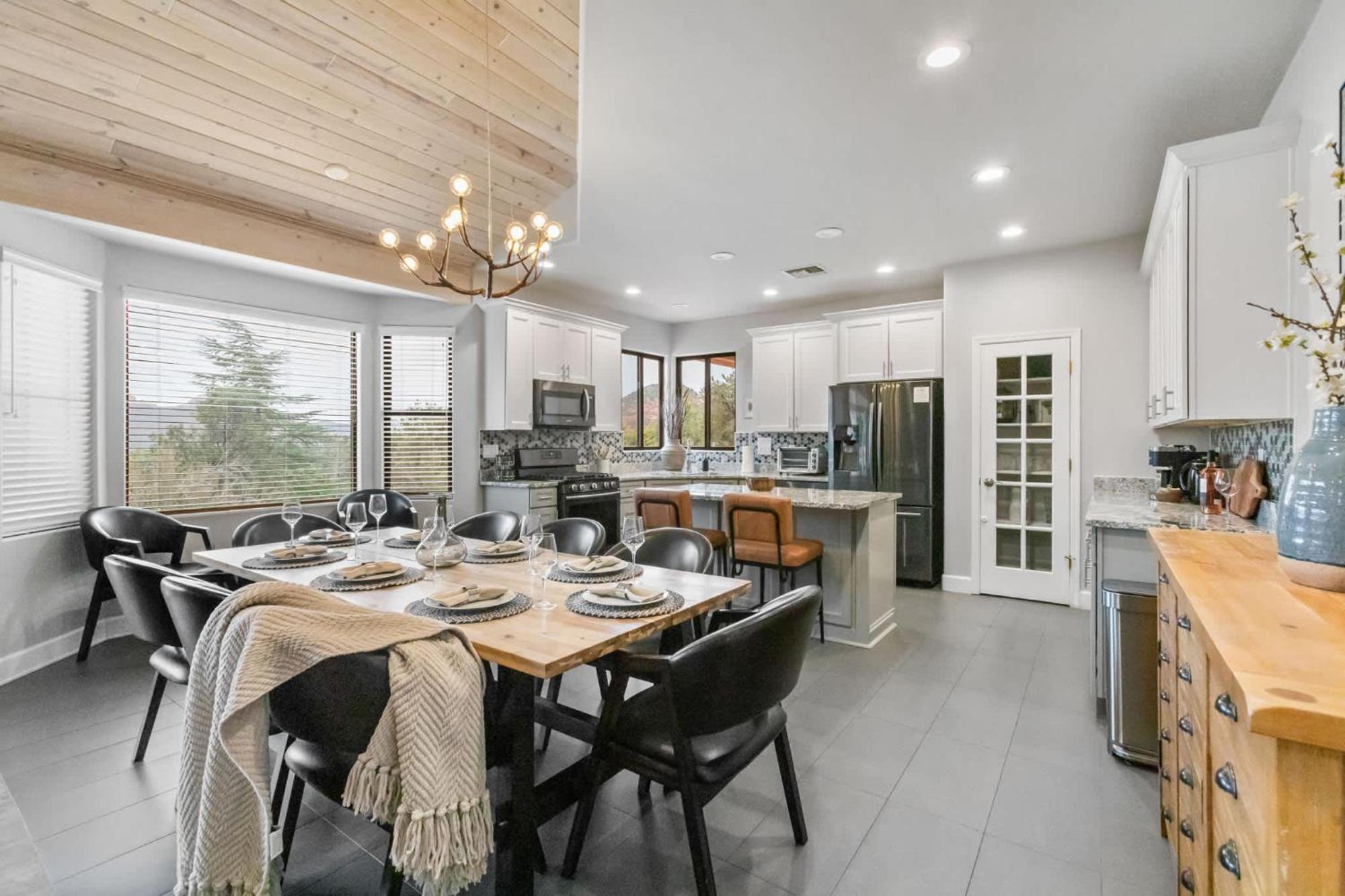 5 Bed 3 Bath Uptown Sedona-Game Room-Sauna-Cold Plunge-Jacuzzi-Gym Eksteriør bilde