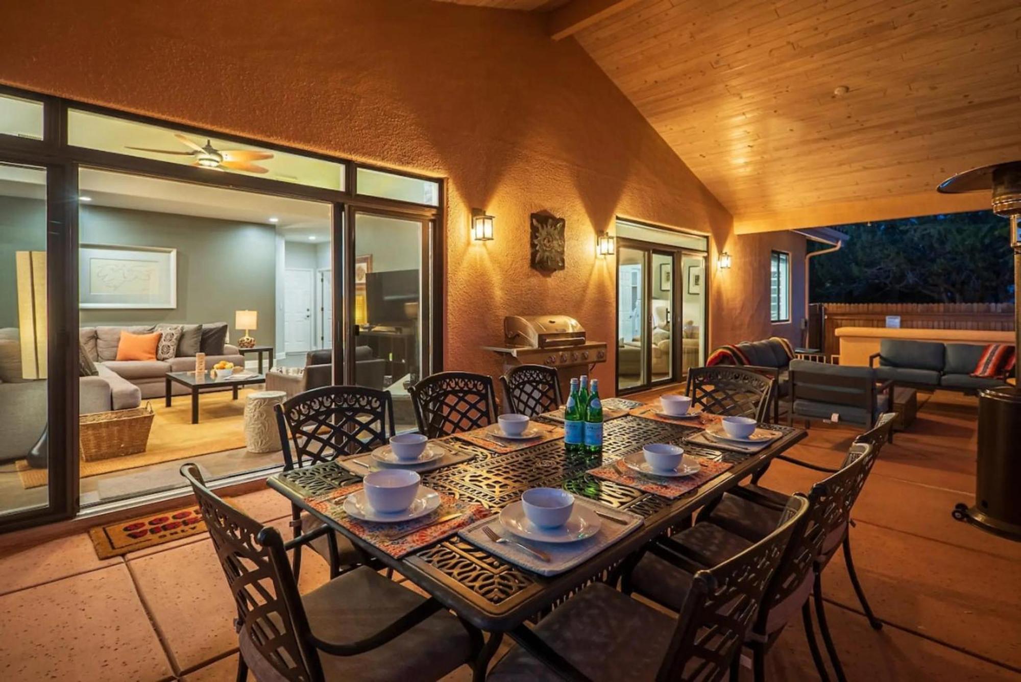 5 Bed 3 Bath Uptown Sedona-Game Room-Sauna-Cold Plunge-Jacuzzi-Gym Eksteriør bilde